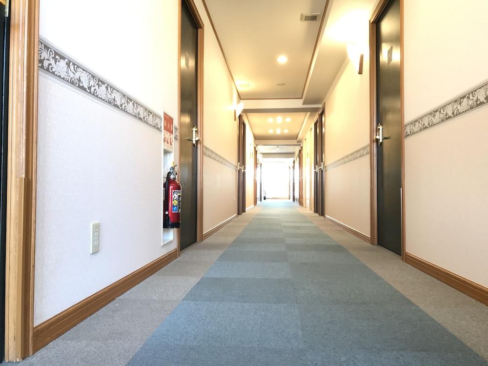 Toyoko Inn Yokohama Tsurumi Eki Higashi Guchi מראה חיצוני תמונה